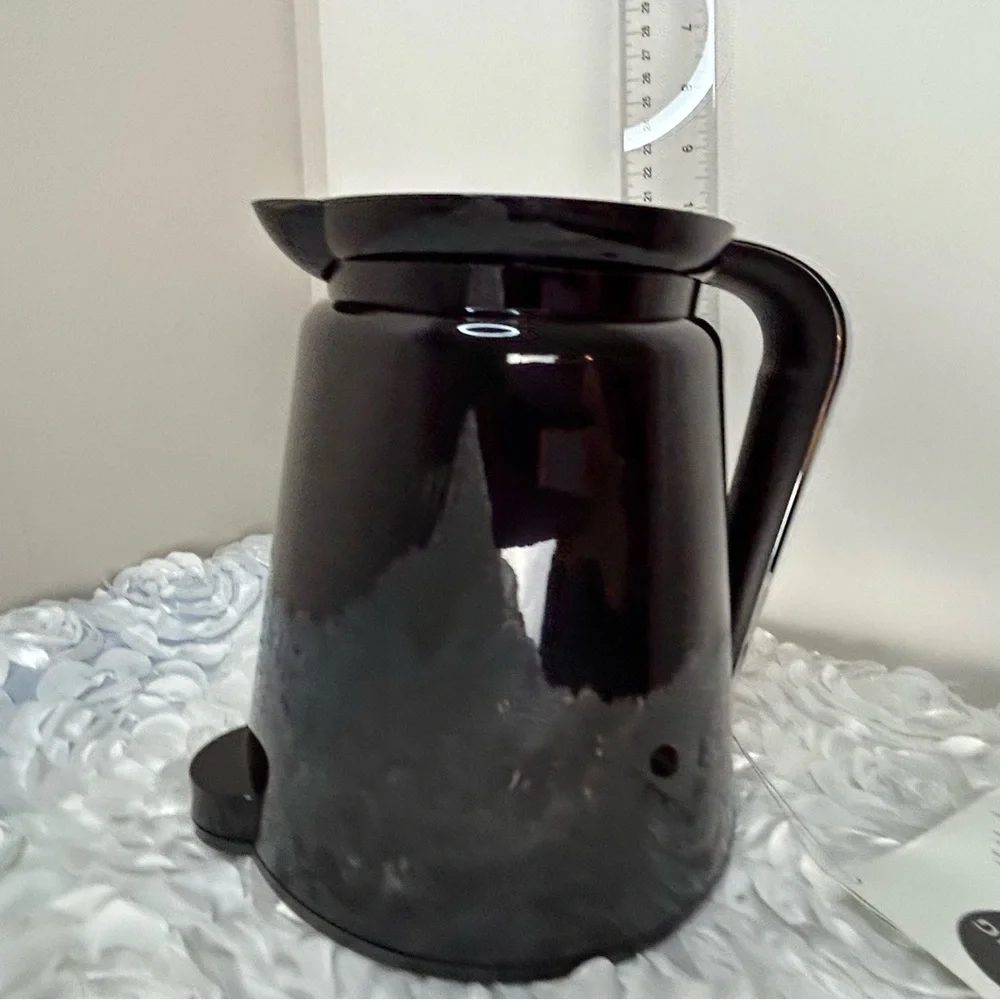 Keurig Carafe Black Plastic 3-4 Cups 32oz NWT‎